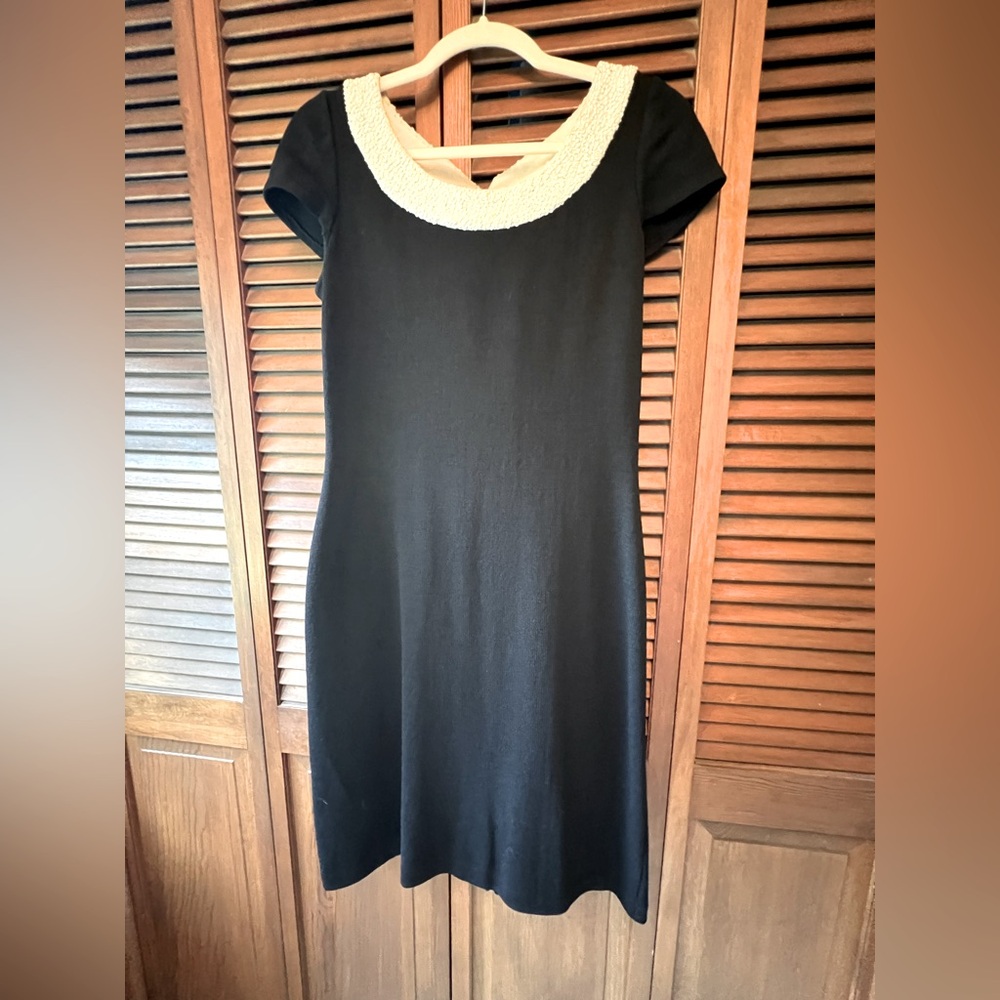 St John Elegant Black and Cream Women's Dress
